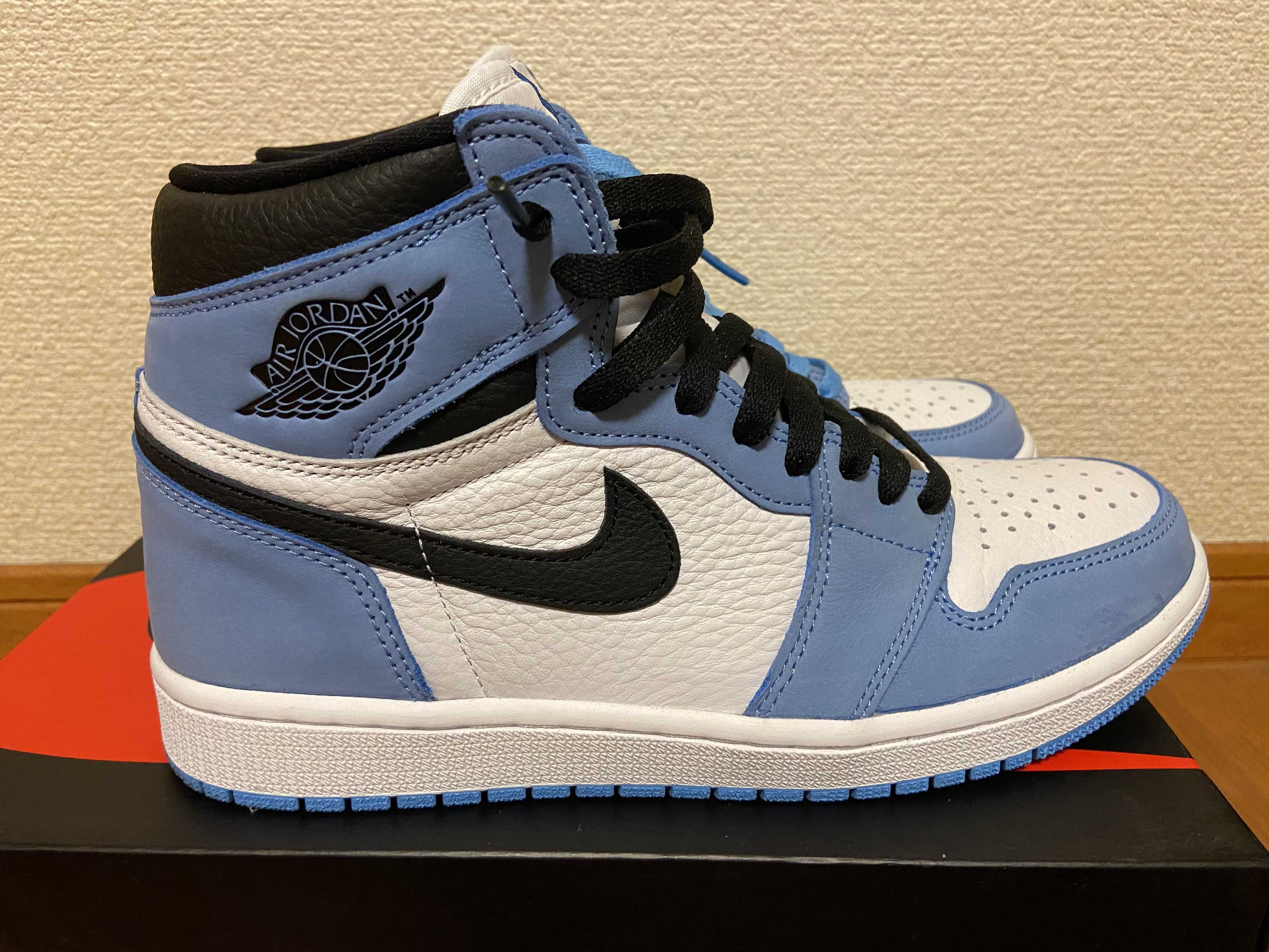 Nike Air Jordan 1 High OG "University Blue"