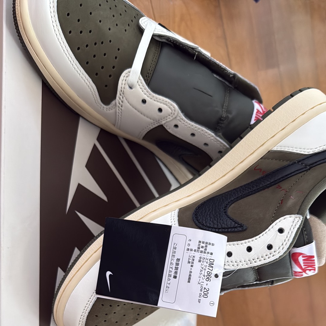 Travis Scott × Nike Air Jordan 1 Low OG SP "Reverse Olive"