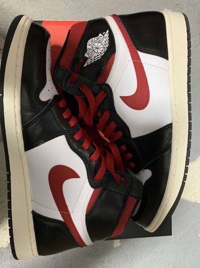Nike Air Jordan 1 Retro High "Black/White/Sail/Gym Red"