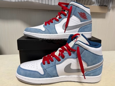 Nike Air Jordan 1 Mid SE "White/Hyper Royal/Red"