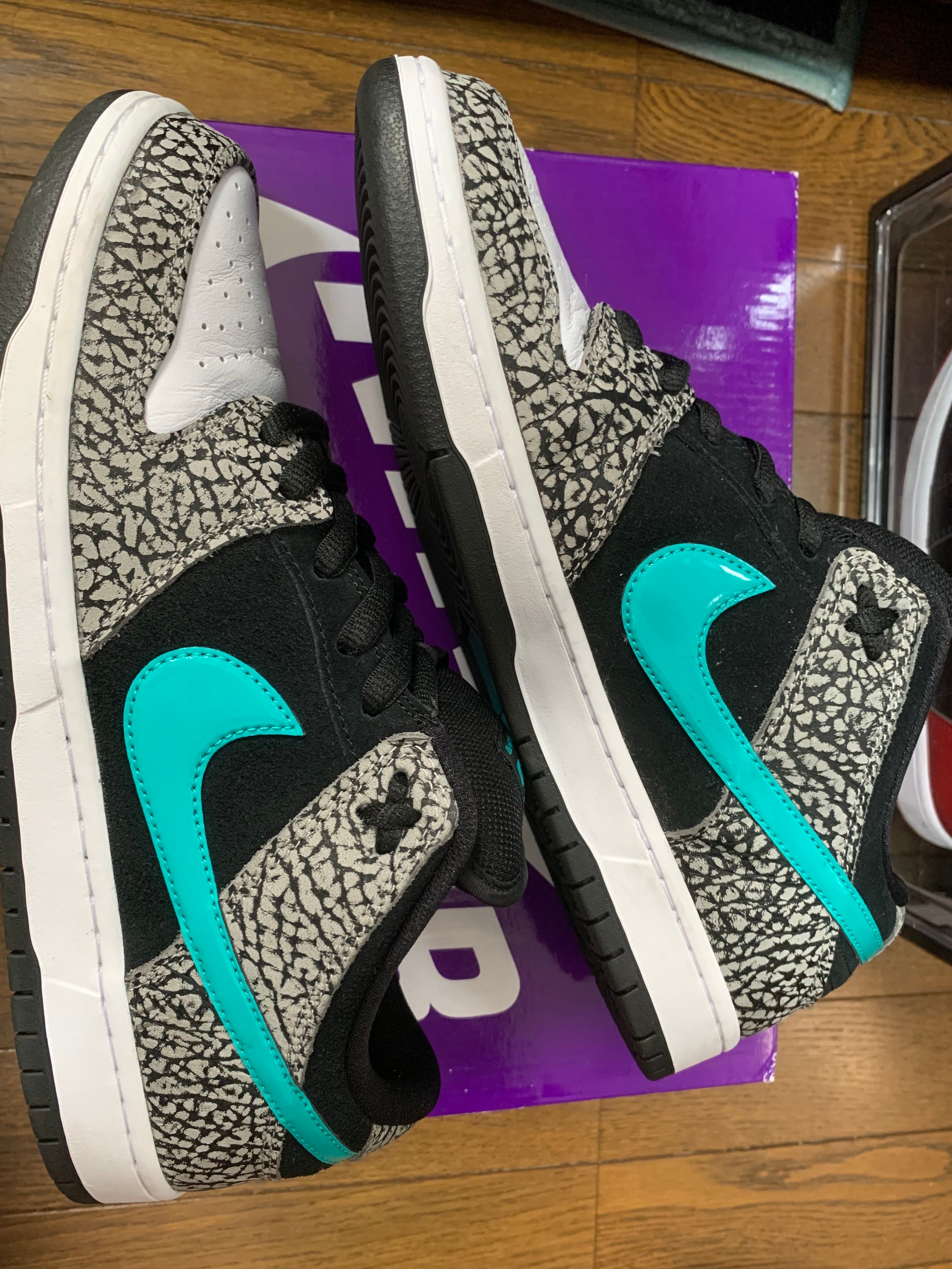 Nike SB Dunk Low "Elephant/Safari"