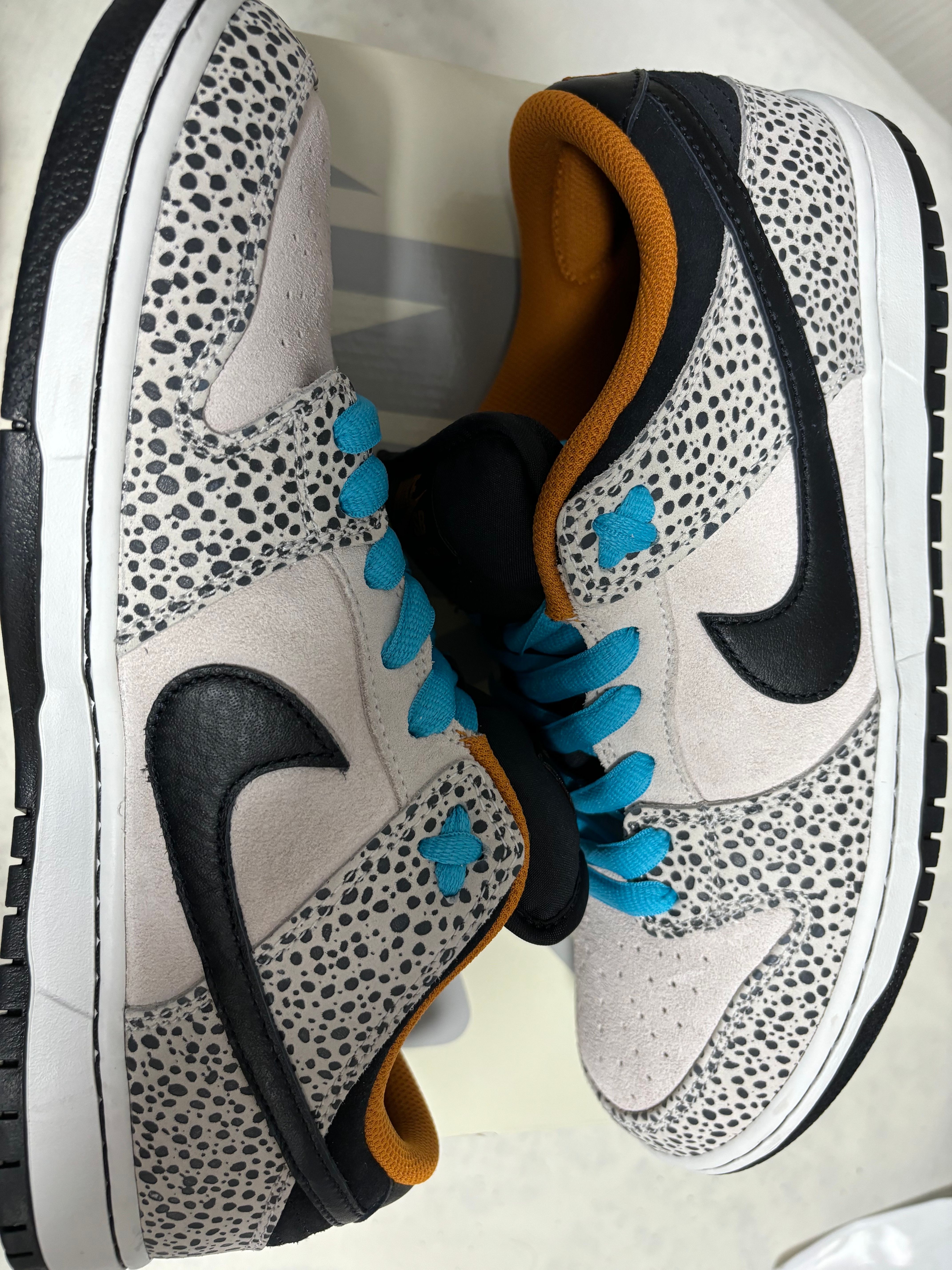 Nike SB Dunk Low Pro Electric Safari "Phantom and Black"