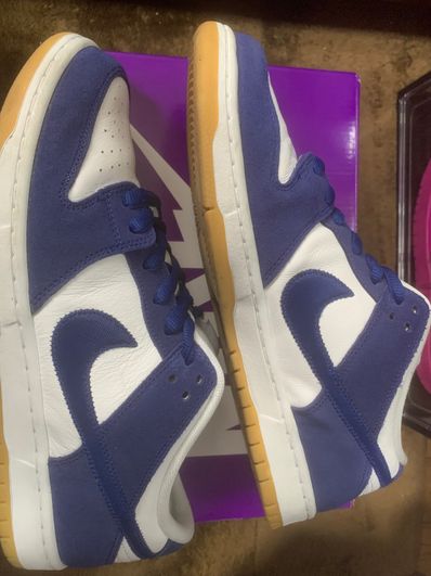 Nike SB Dunk Low "Los Angeles Dodgers/Deep Royal Blue"