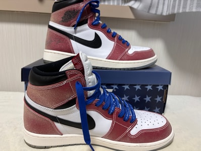 Trophy Room × Nike Air Jordan 1 Retro High "Chicago" (Friends and Family) (Blue Laces)