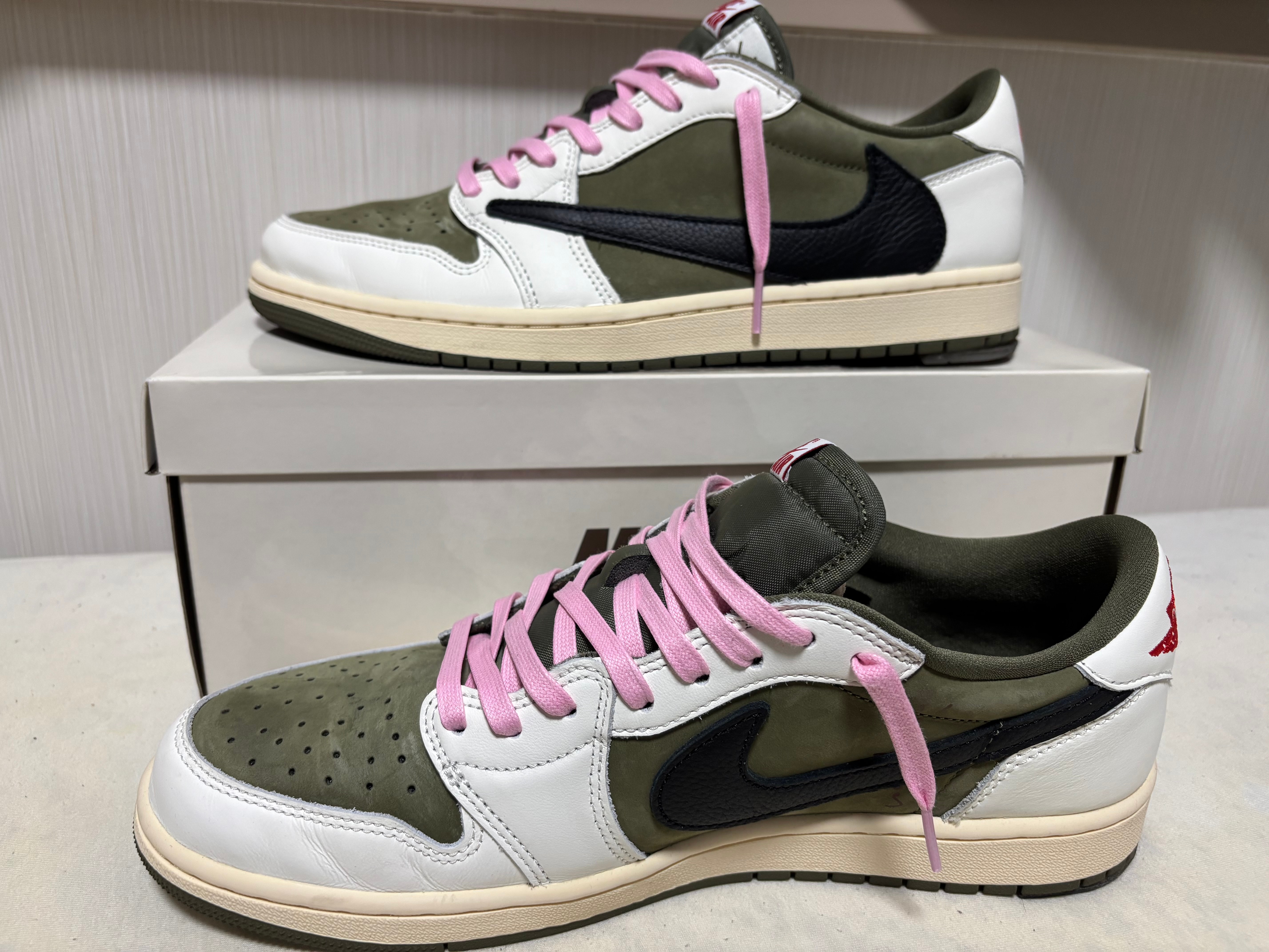 Travis Scott × Nike Air Jordan 1 Low OG SP "Reverse Olive"