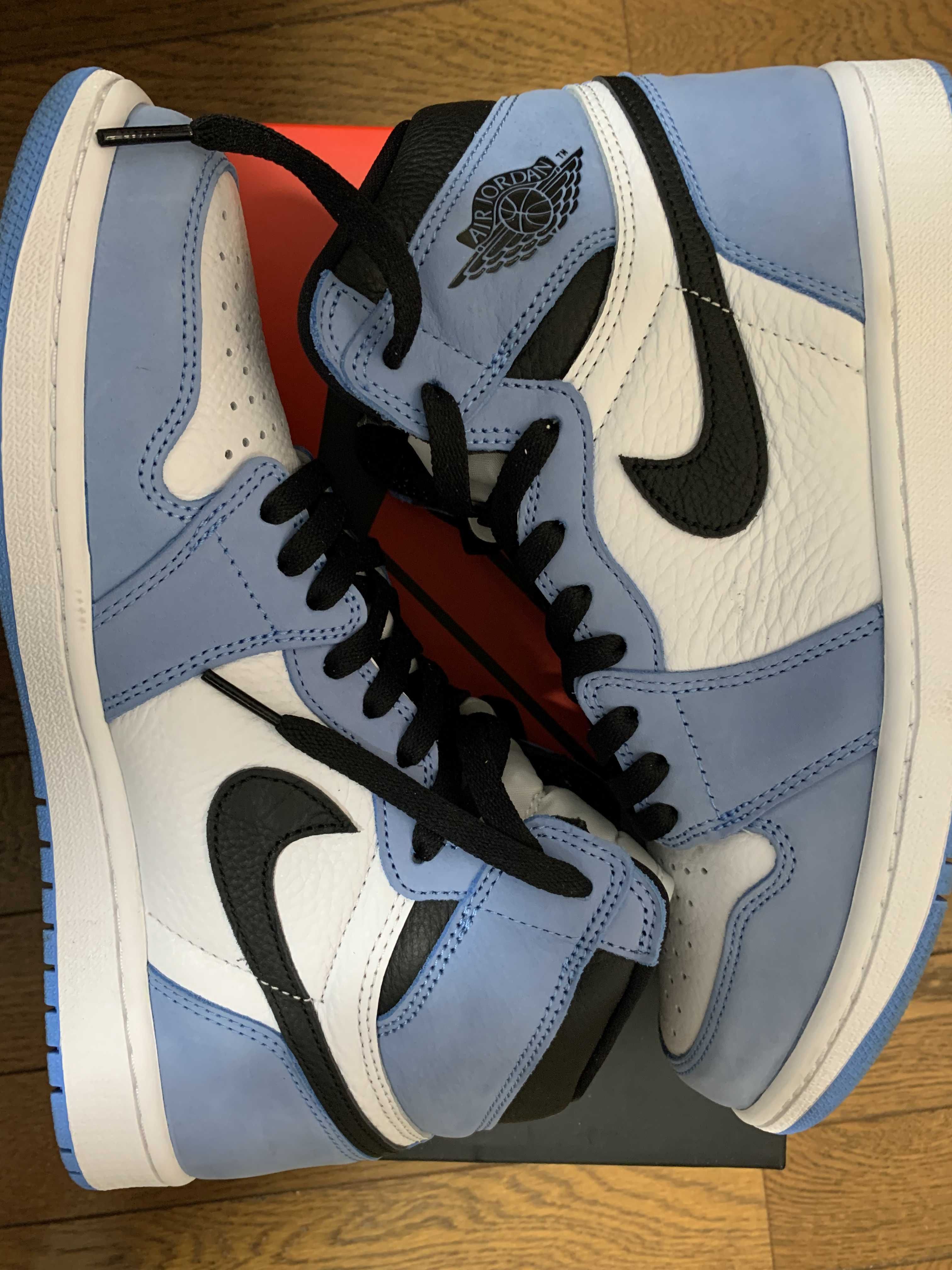 Nike Air Jordan 1 High OG "University Blue"