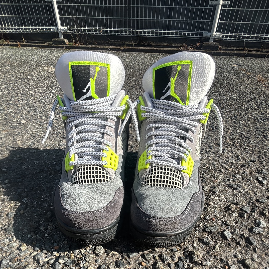 ナイキ エアジョーダン4 レトロ LE "ネオン"