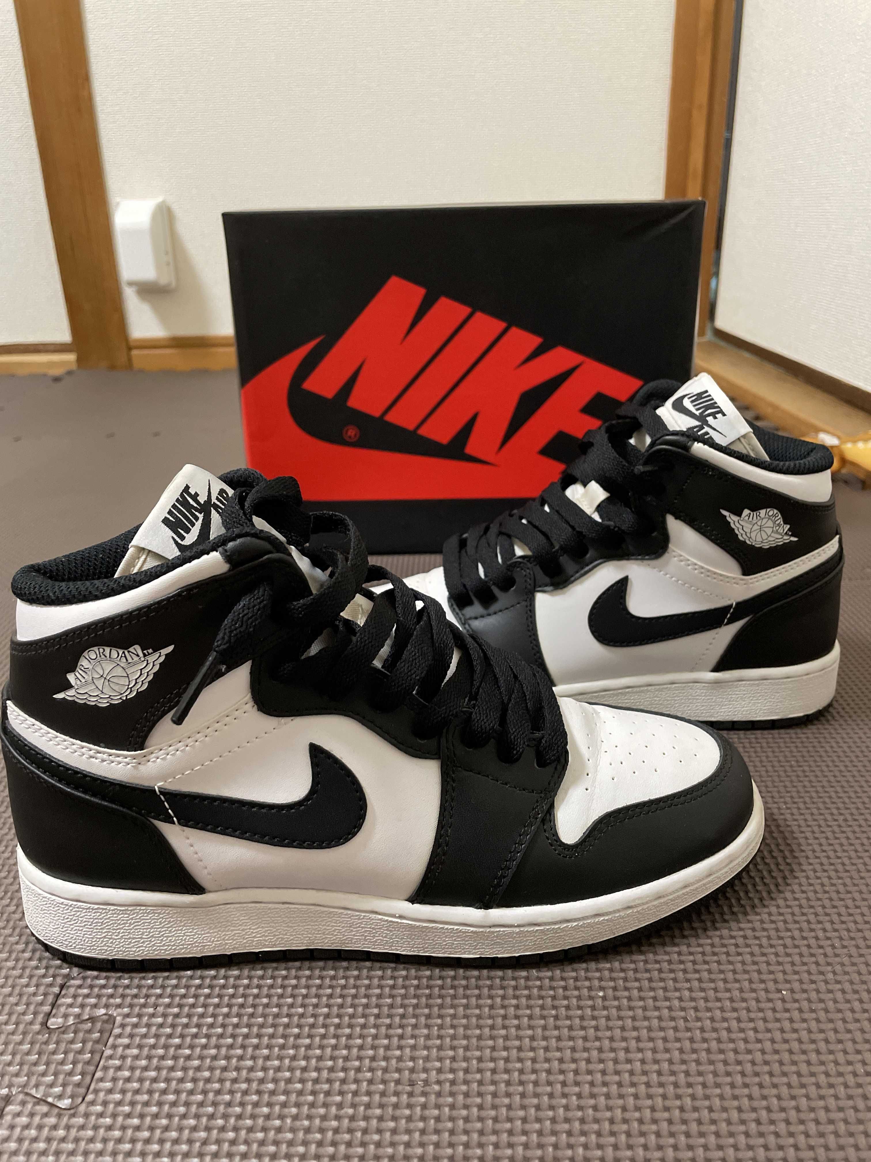 Nike Air Jordan 1 Retro High OG "Black/White" (2014)