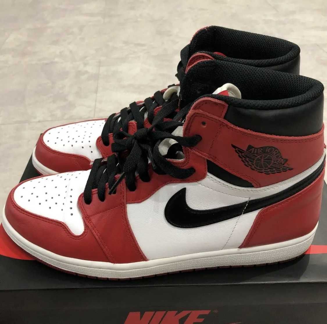 Nike Air Jordan 1 Retro High "Chicago" (2015)