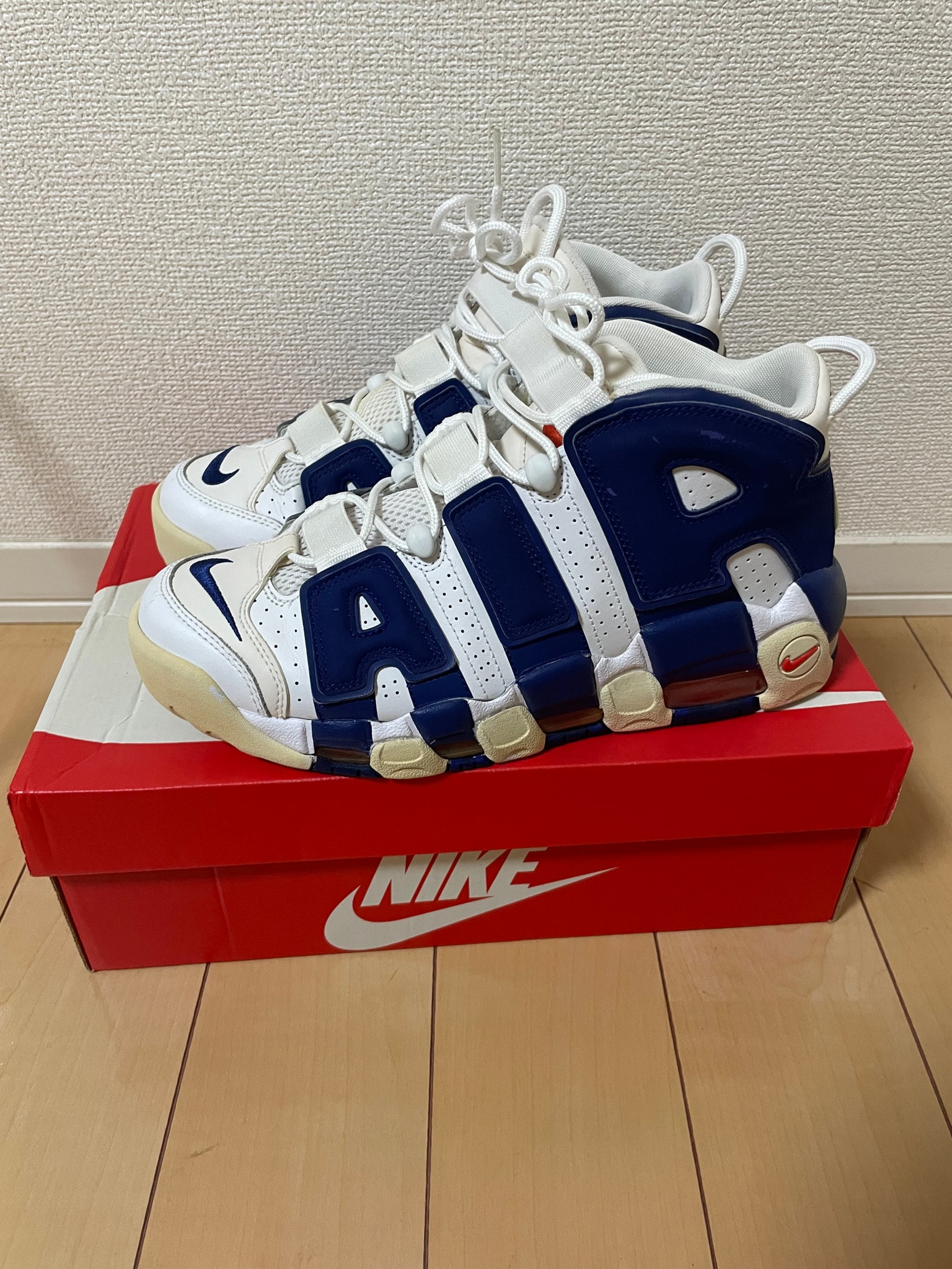 NIKE AIR MORE UPTEMPO 96 "WHITE/DEEP ROYAL BLUE"