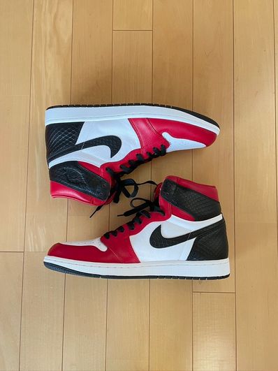 Nike Women's Air Jordan 1 High OG "Satin Red"