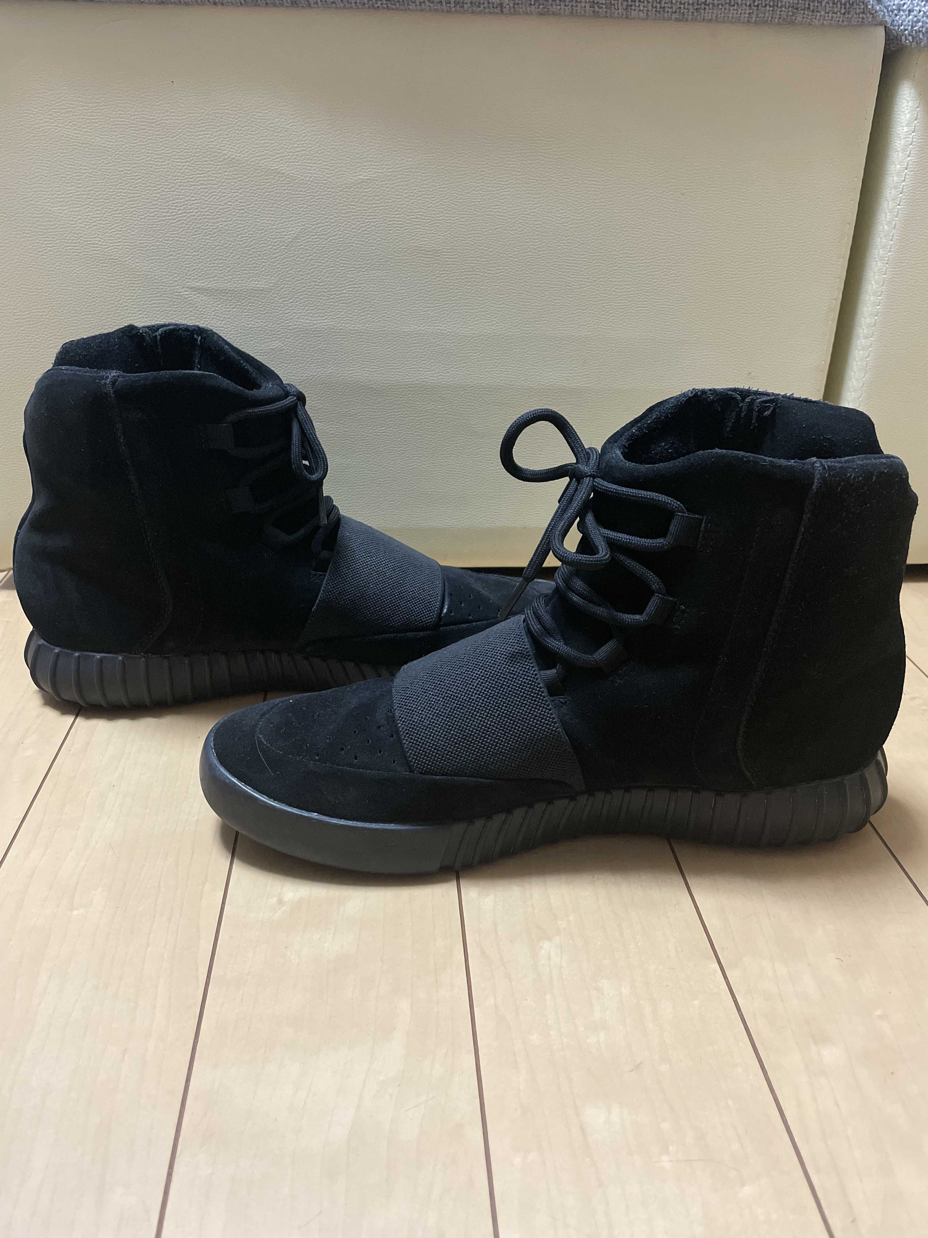 adidas YEEZY Boost 750 "Triple Black"
