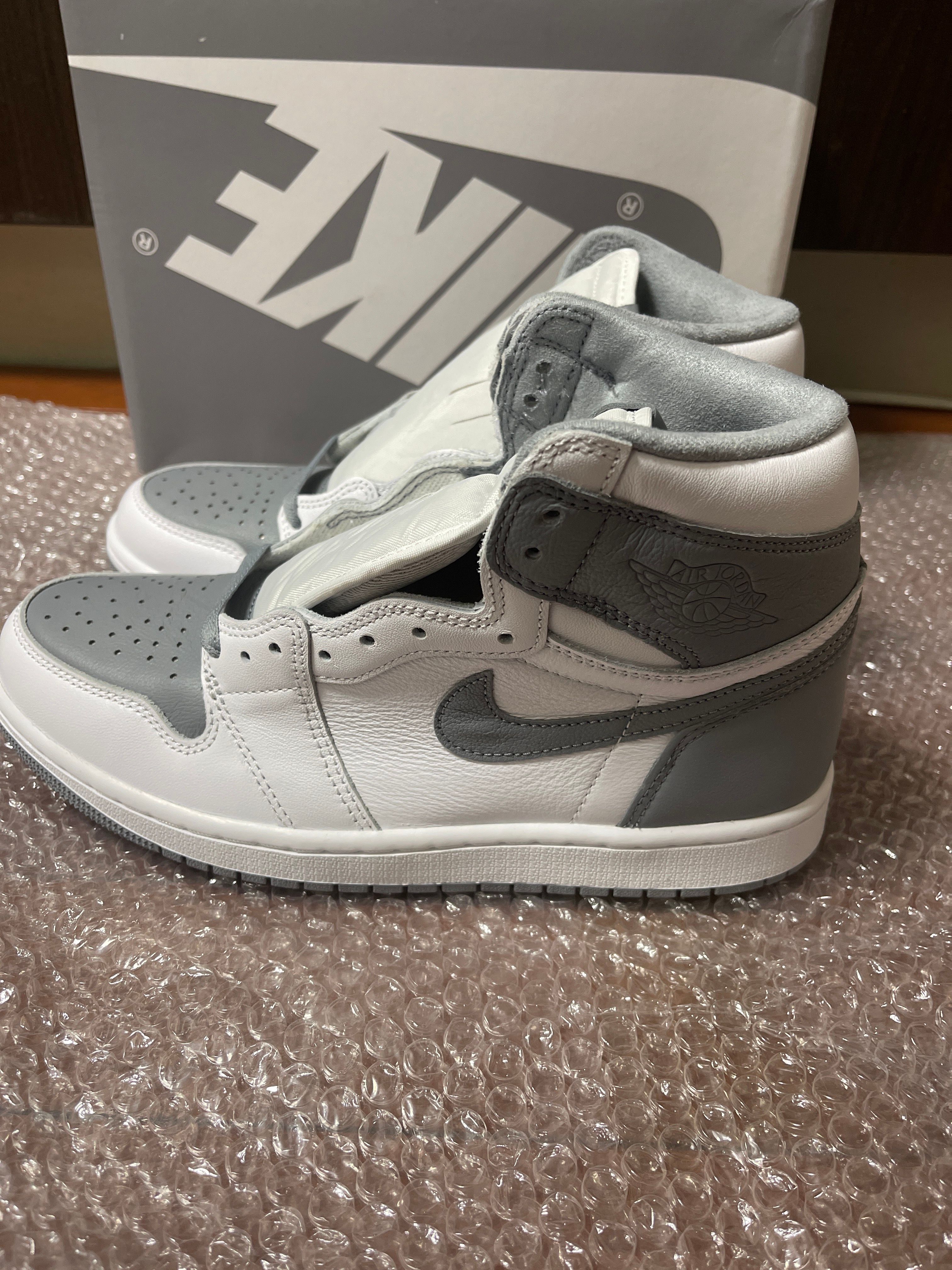 Nike Air Jordan 1 High OG "Stealth"