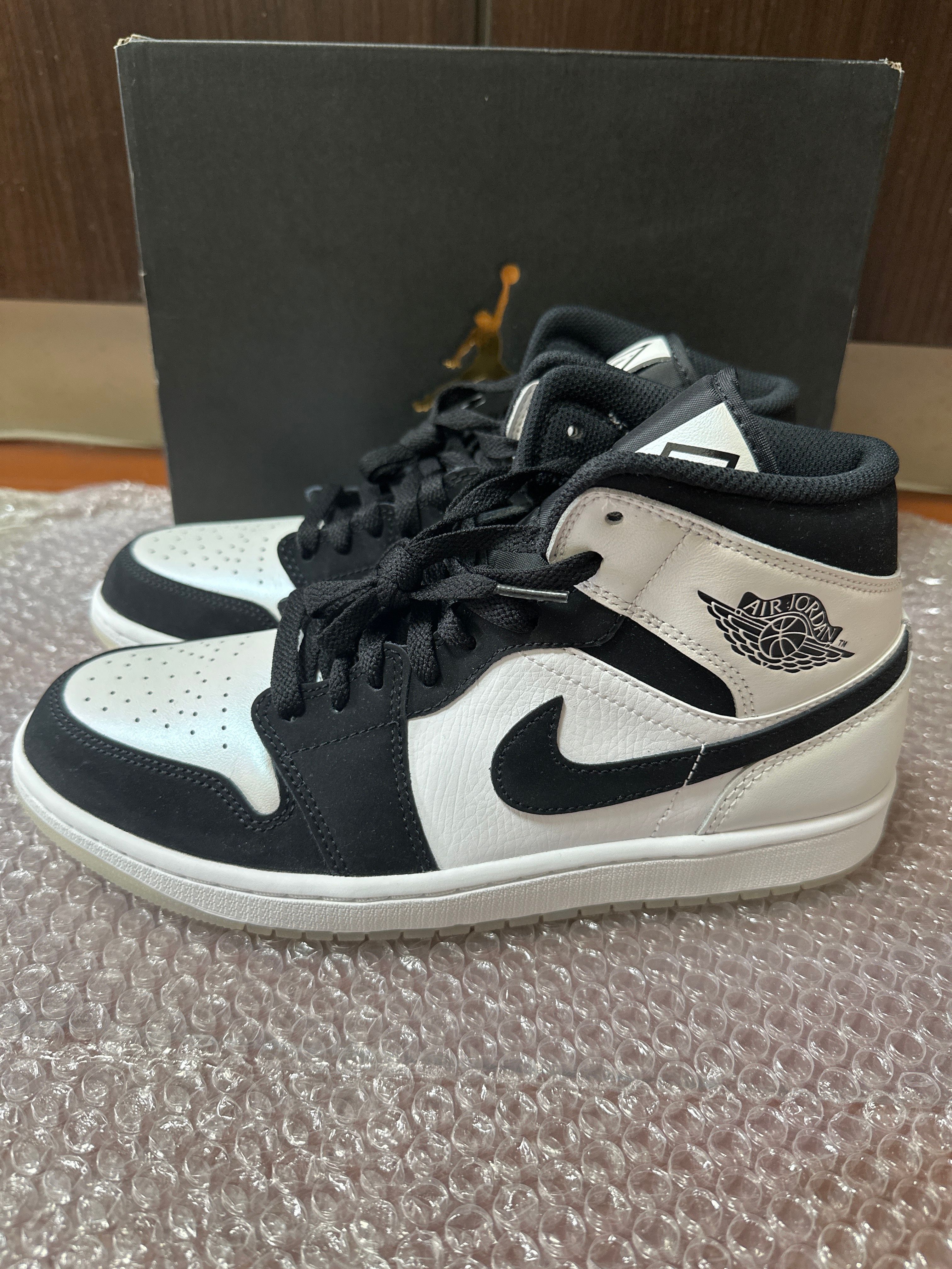 Nike Air Jordan 1 Mid "Omega/Black/White"