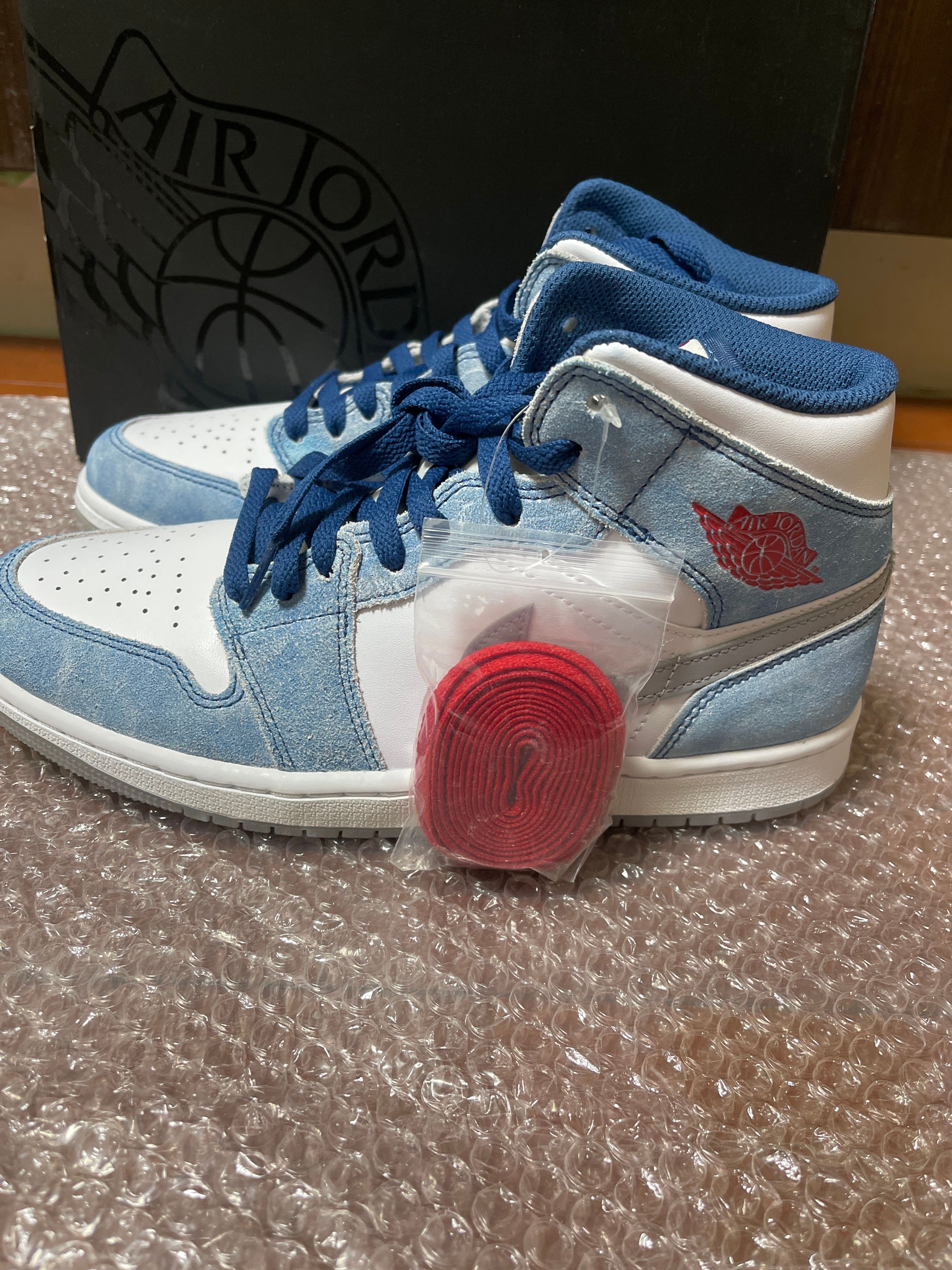 Nike Air Jordan 1 Mid SE "White/Hyper Royal/Red"