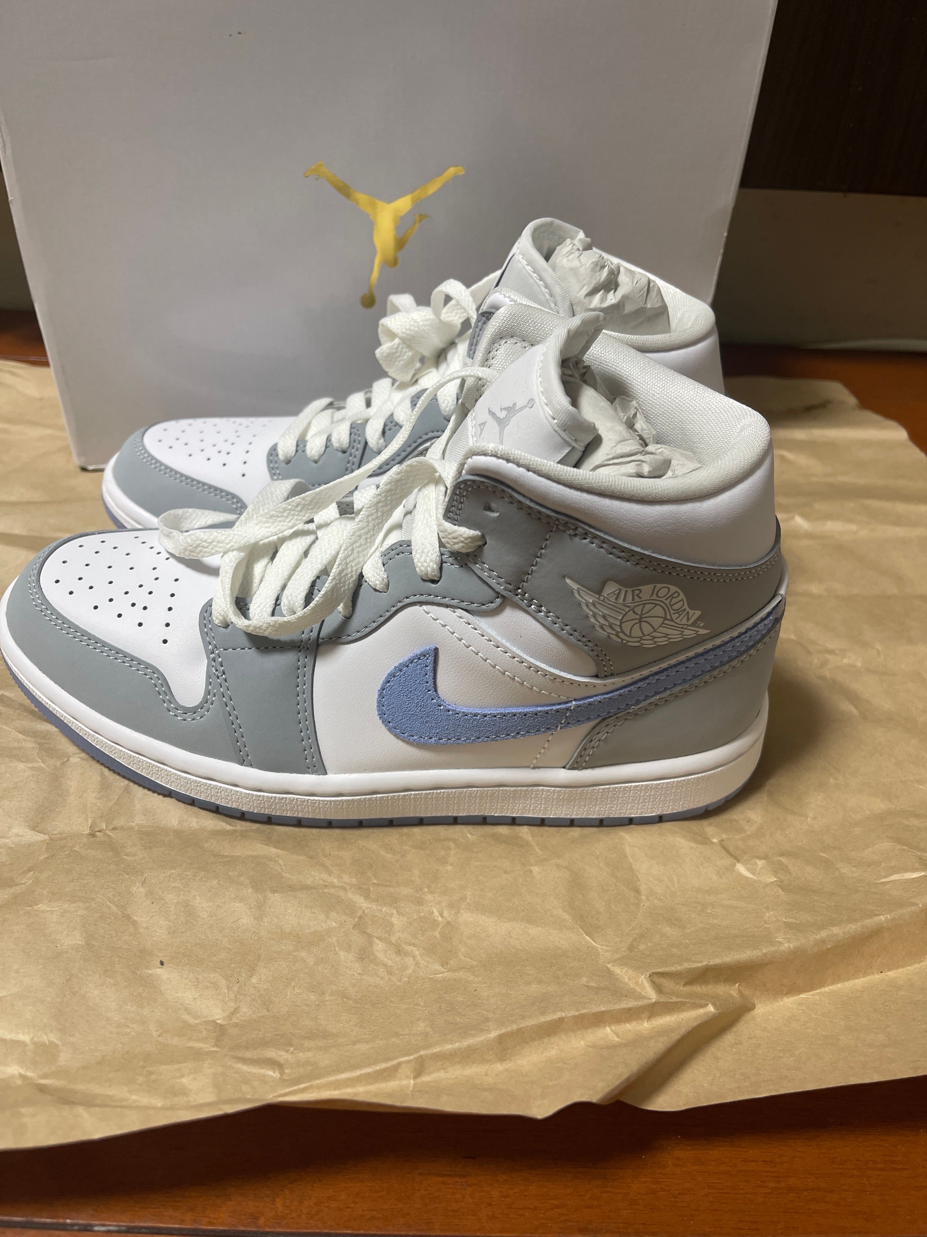 Nike Women's Air Jordan 1 Mid "Wolf Grey"