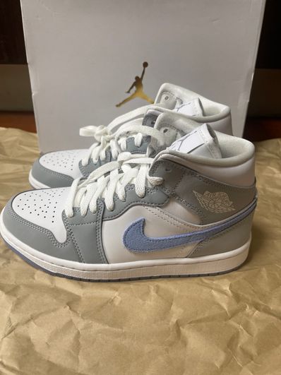 Nike Women's Air Jordan 1 Mid "Wolf Grey"
