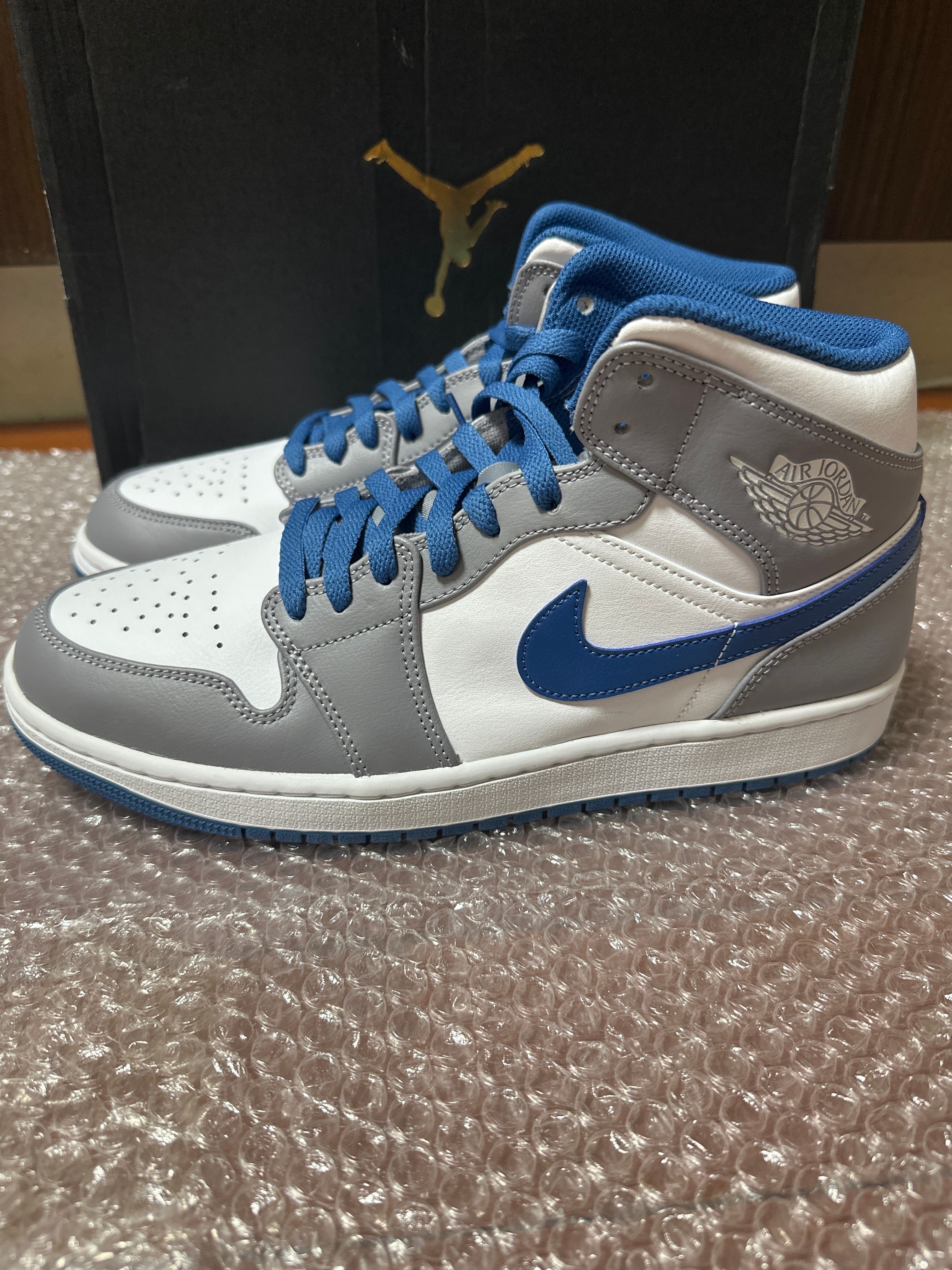 Nike Air Jordan 1 Mid "True Blue"