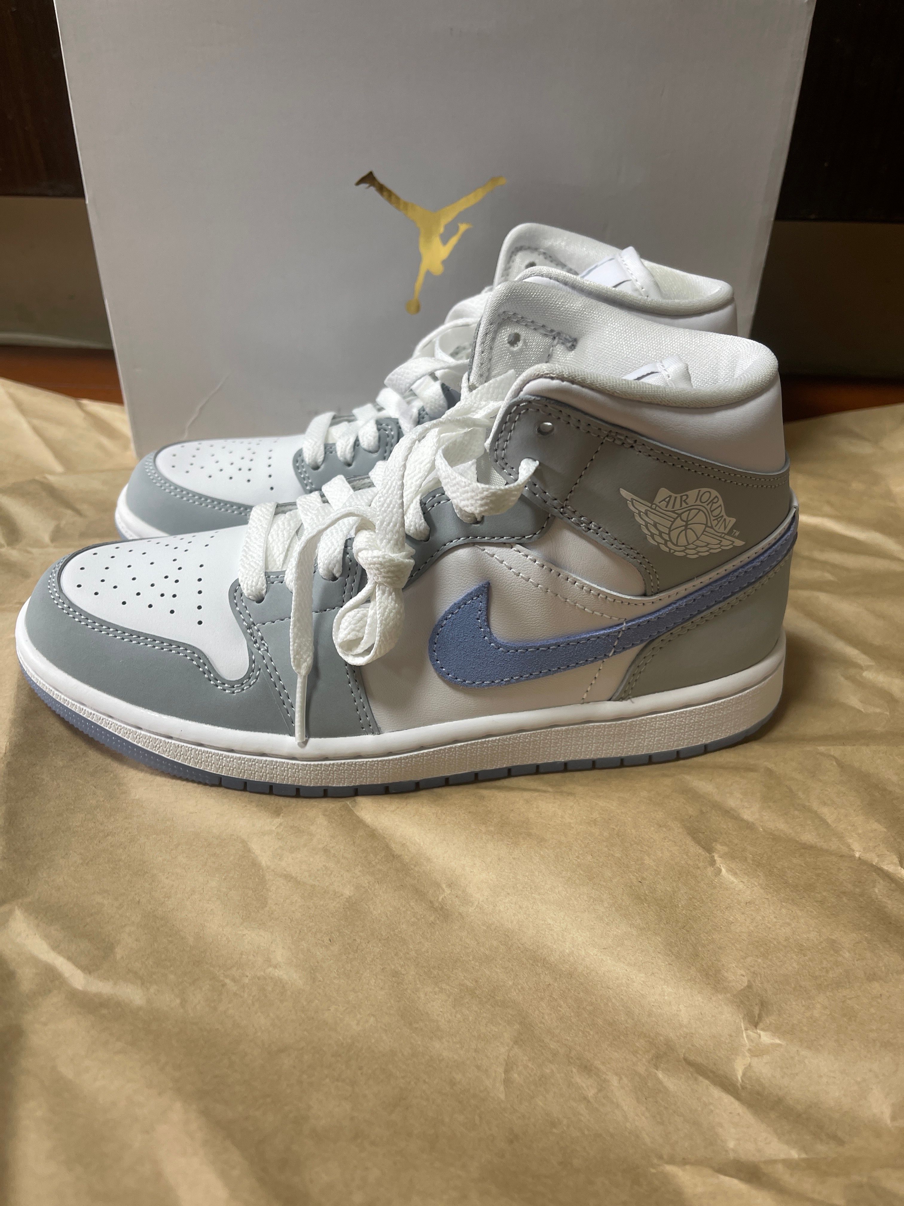 Nike Women's Air Jordan 1 Mid "Wolf Grey"