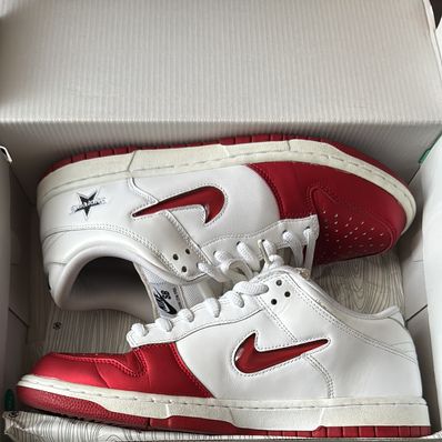 Supreme × Nike Dunk Low "Varsity Red/White"