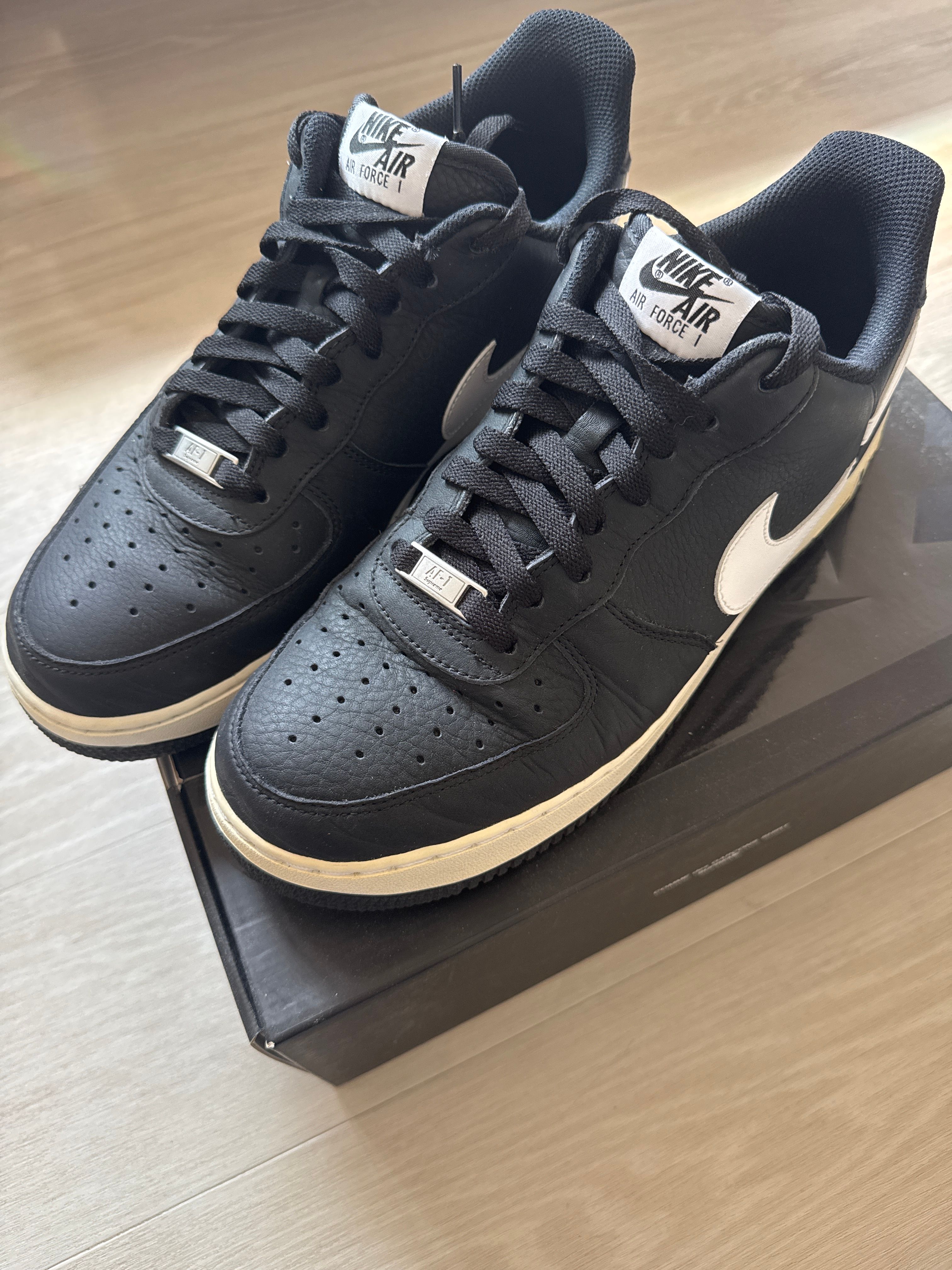 Supreme × COMME des GARCONS SHIRT × Nike Air Force 1 Low "Black/White" (2018)