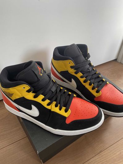 NIKE AIR JORDAN 1 MID SE "ROSWELL RAYGUNS"