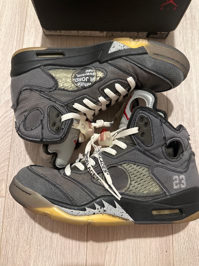 Off-White × Nike Air Jordan 5