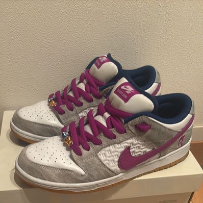 Rayssa Leal × Nike SB Dunk Low PRM "Pure Platinum and Vivid Purple"