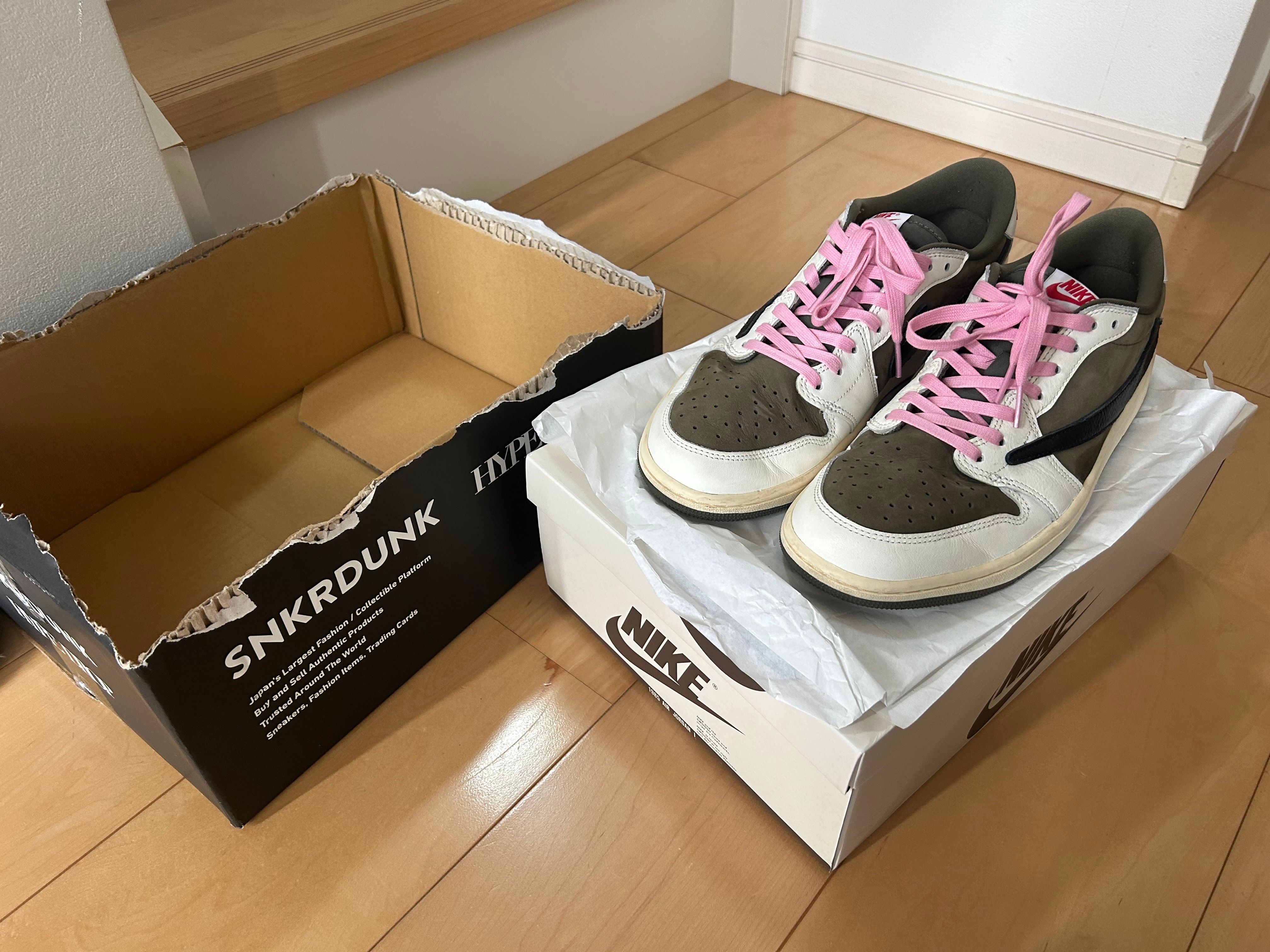 Travis Scott × Nike Air Jordan 1 Low OG SP "Reverse Olive"