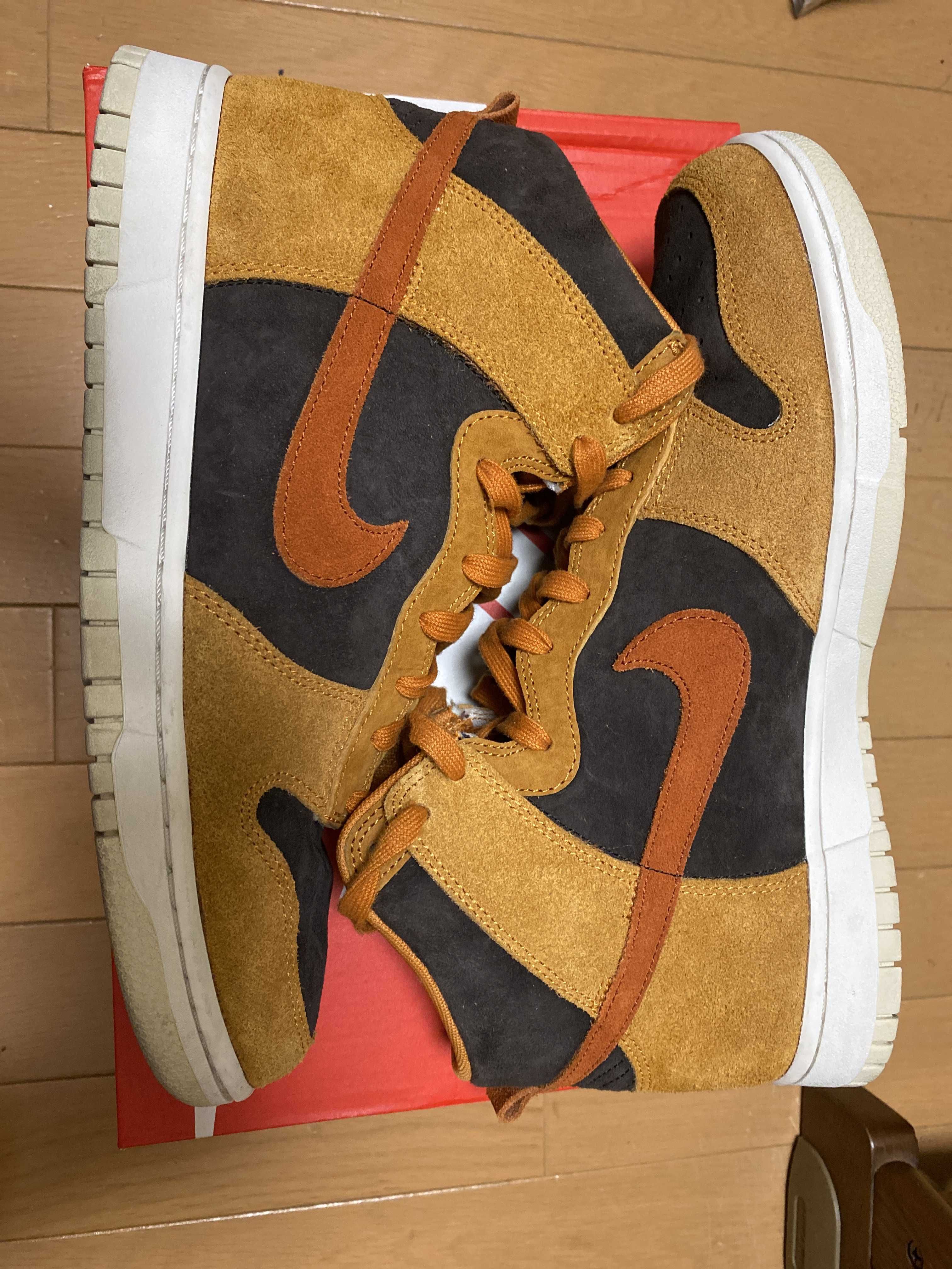 NIKE DUNK HIGH PRM "DARK CURRY"