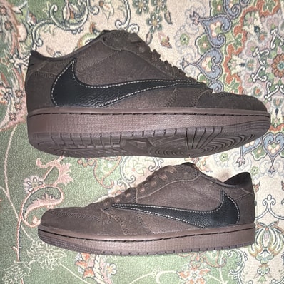 Travis Scott × Nike Air Jordan 1 Low OG SP "Velvet Brown and Dark Mocha"
