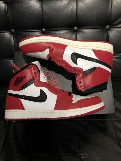 Nike Air Jordan 1 Retro High "Chicago" (2013)