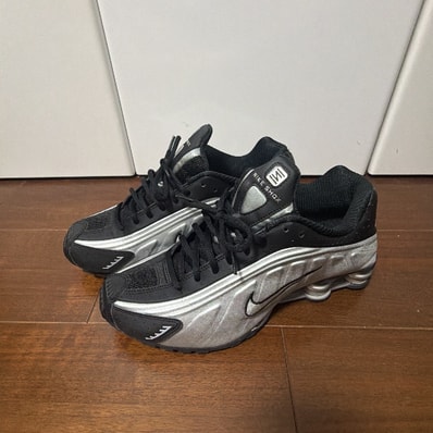 Nike Shox R4 "Metallic Silver/Black"