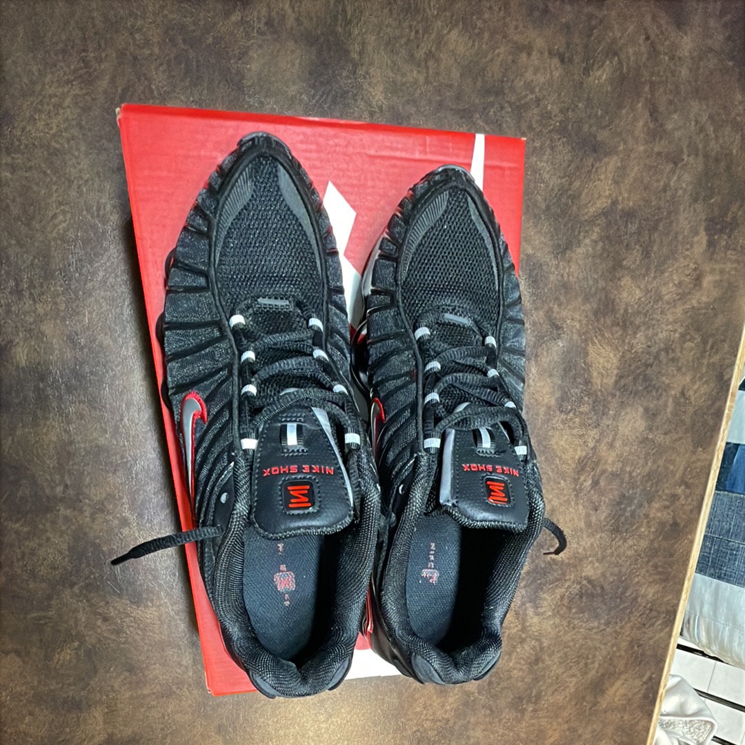 Nike Shox TL "Black/University Red/Metallic Silver"