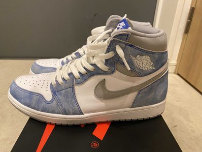 Nike Air Jordan 1 High OG "Hyper Royal"