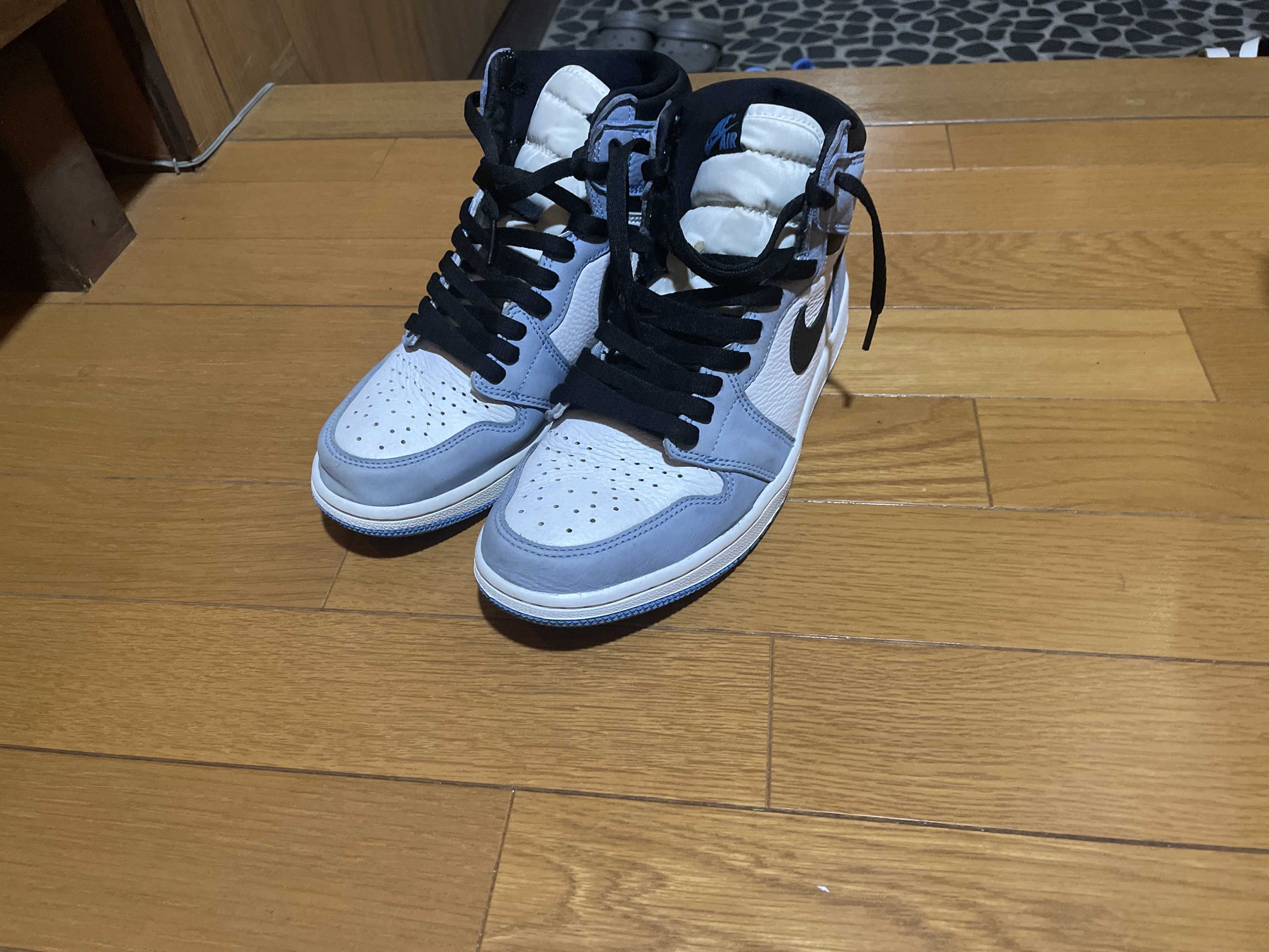 Nike Air Jordan 1 High OG "University Blue"