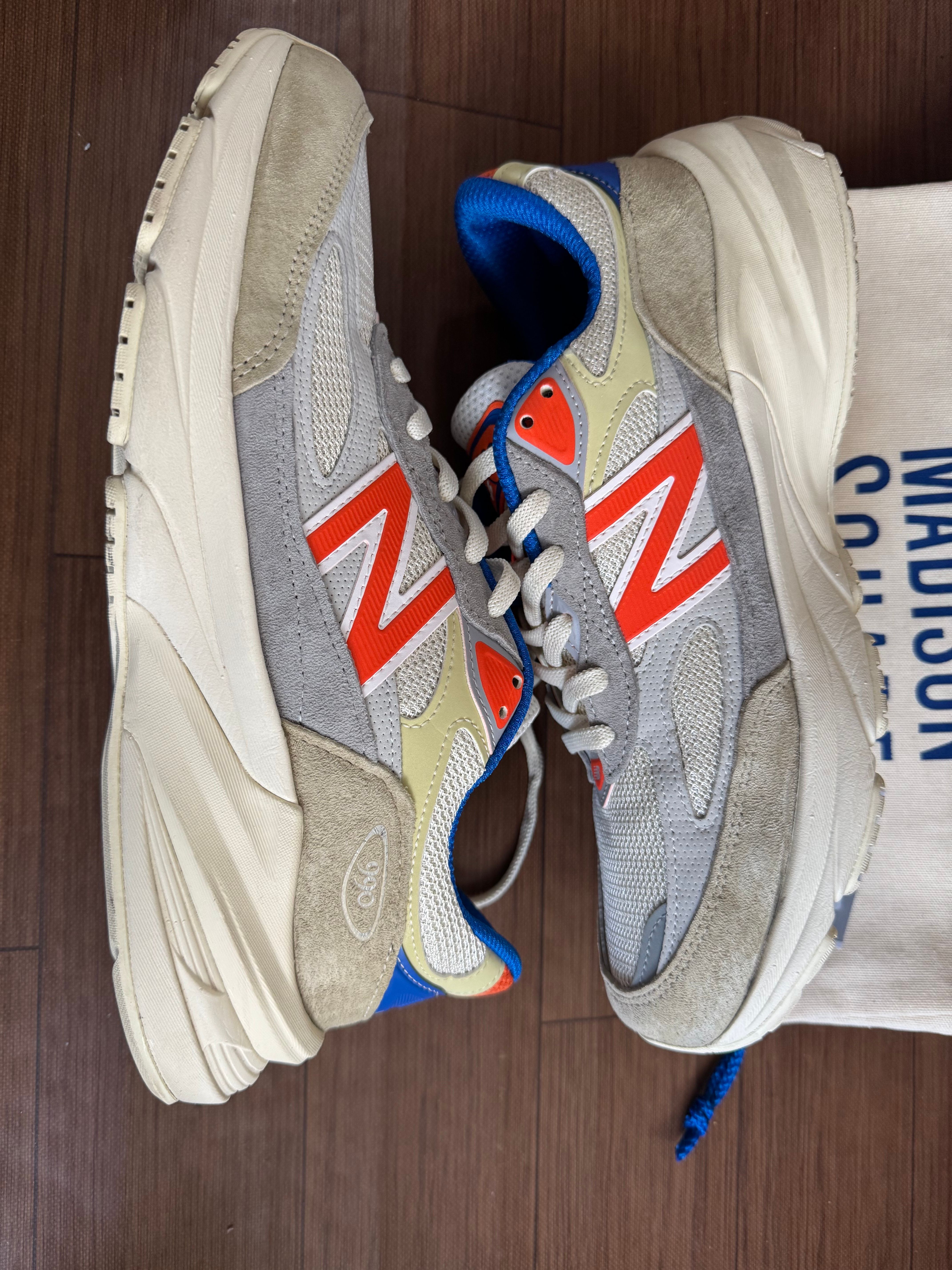 KITH × New Balance 990V6 Madison Square Garden "Sanddrift"