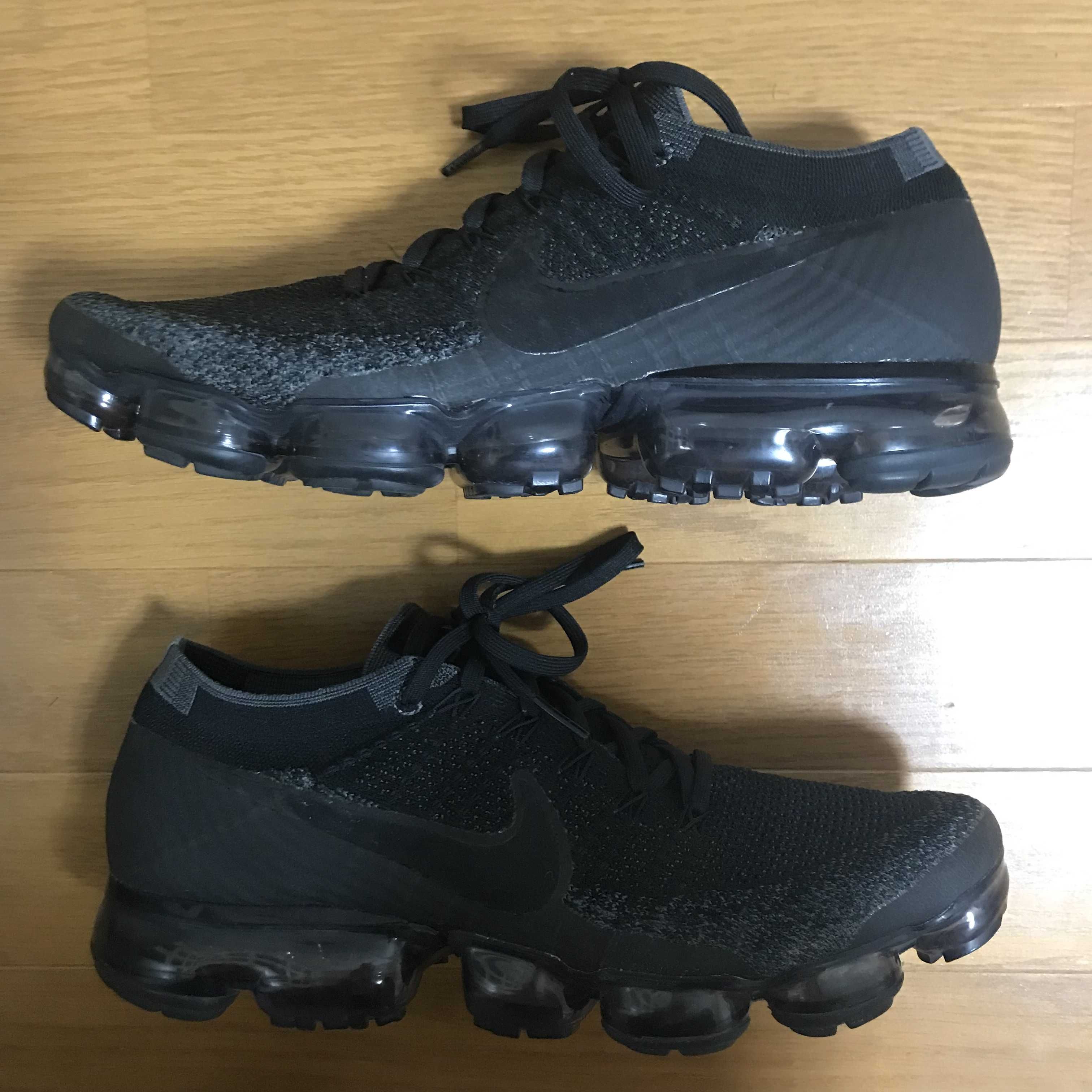 Nike Air Vapormax Flyknit "Triple. Black 2.0"
