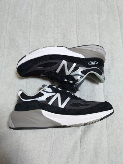 New Balance 990V6 "Black" (Heel NB Logo)