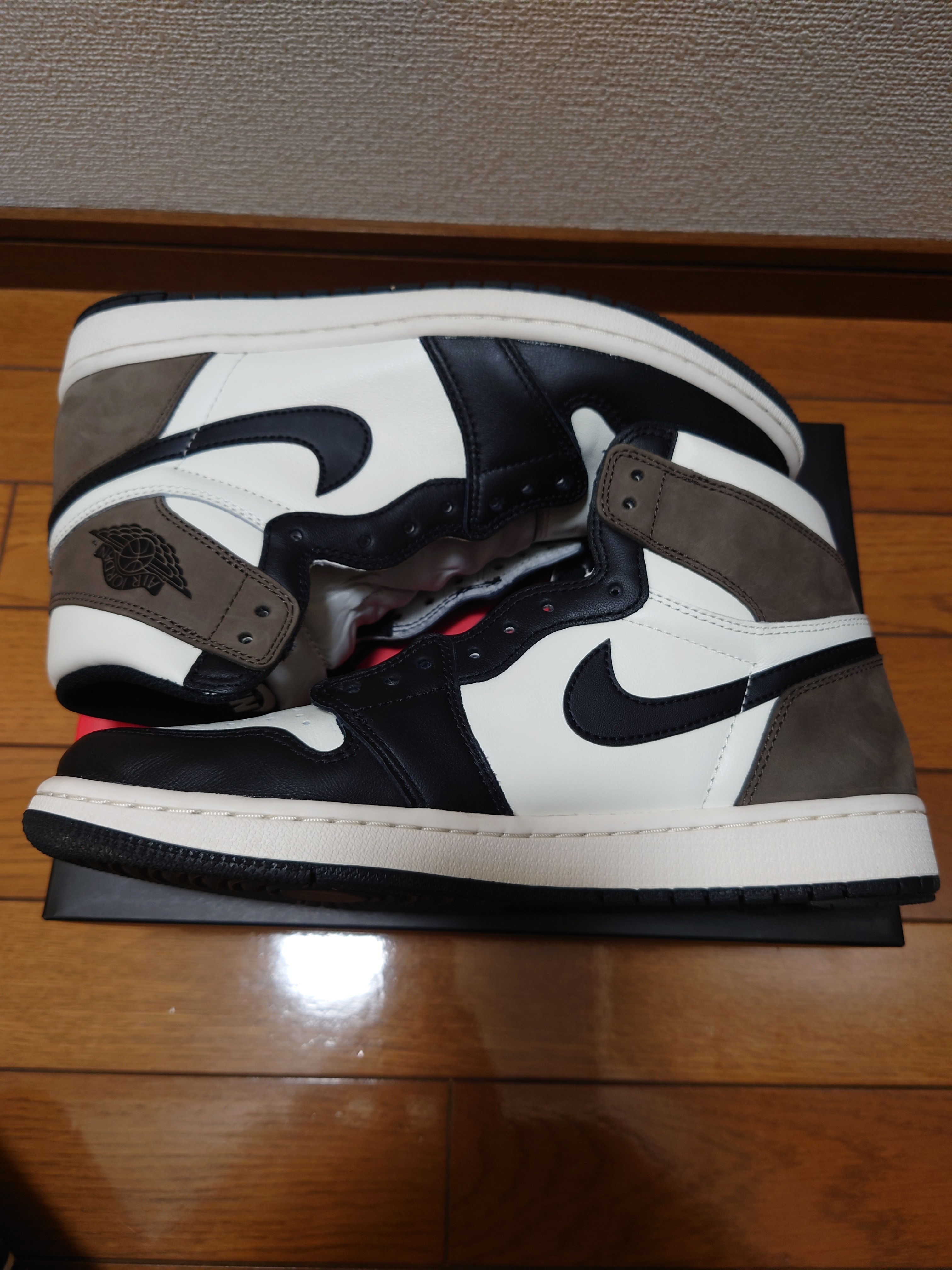 Nike Air Jordan 1 High OG "Sail/Dark Mocha/Black"