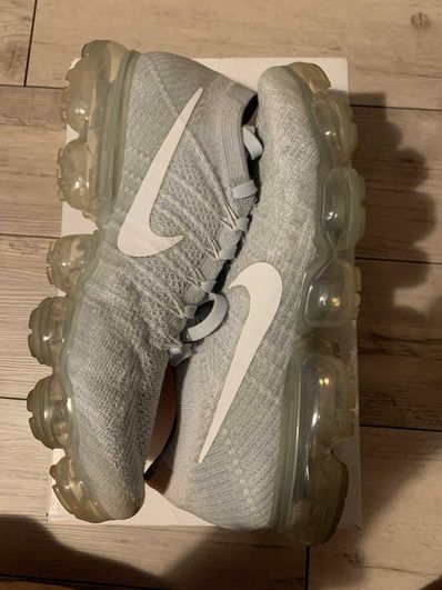 NIKE AIR VAPORMAX "PURE PLATINUM"