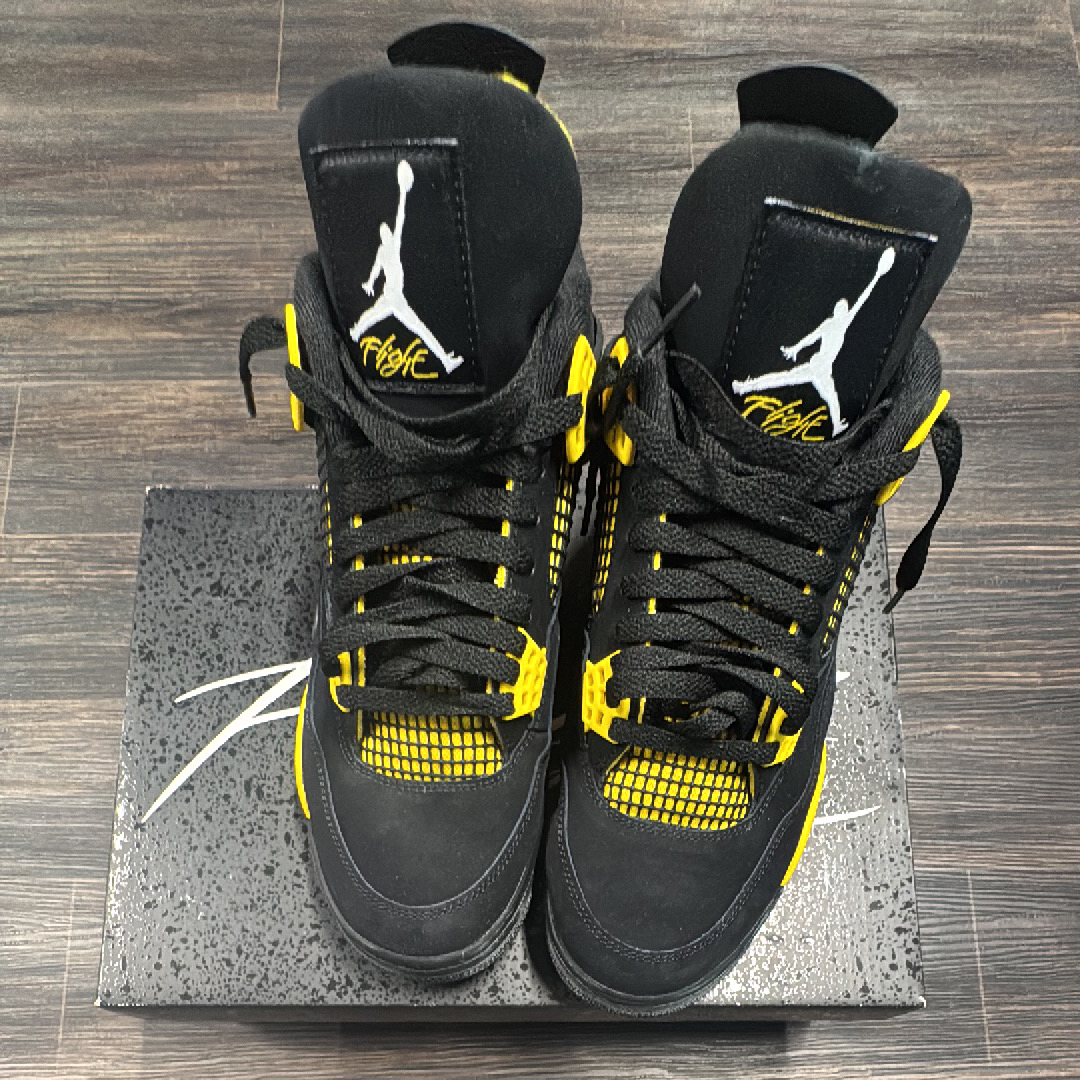 Nike Air Jordan 4 Retro "Thunder"(2023)
