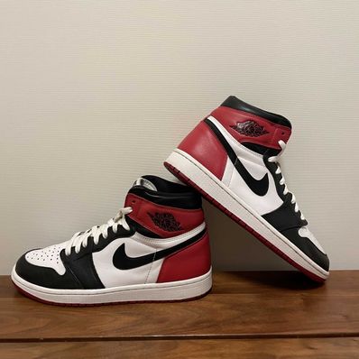 Nike Air Jordan 1 Retro High OG "Black Toe"(2016)