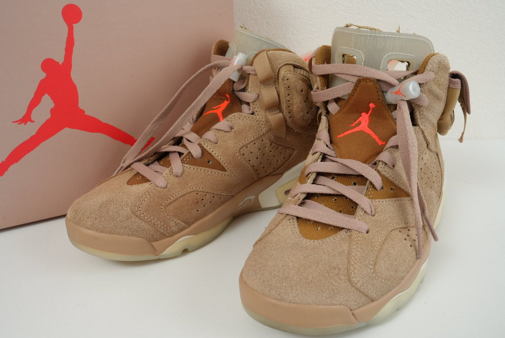 Travis Scott × Nike Air Jordan 6 "British Khaki"