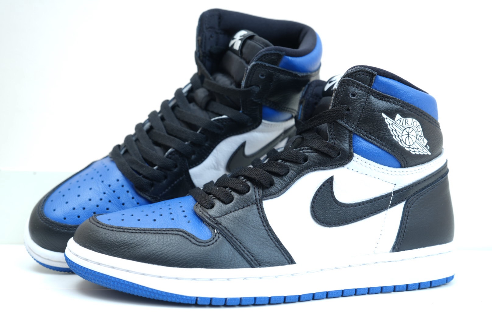 Nike Air Jordan 1 Retro High OG "Royal Toe" (2020)