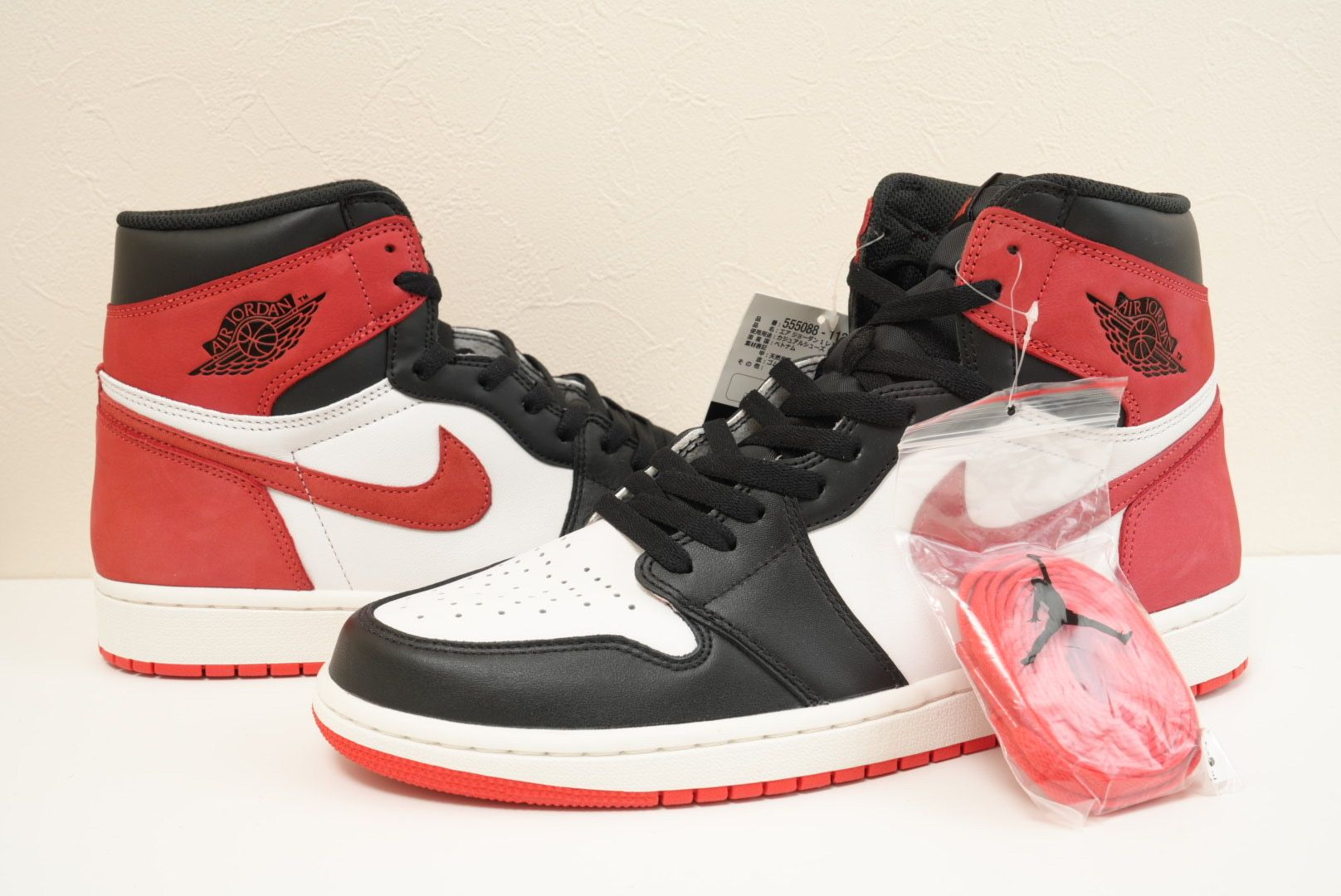 NIKE AIR JORDAN 1 RETRO HIGH "TRACK RED"