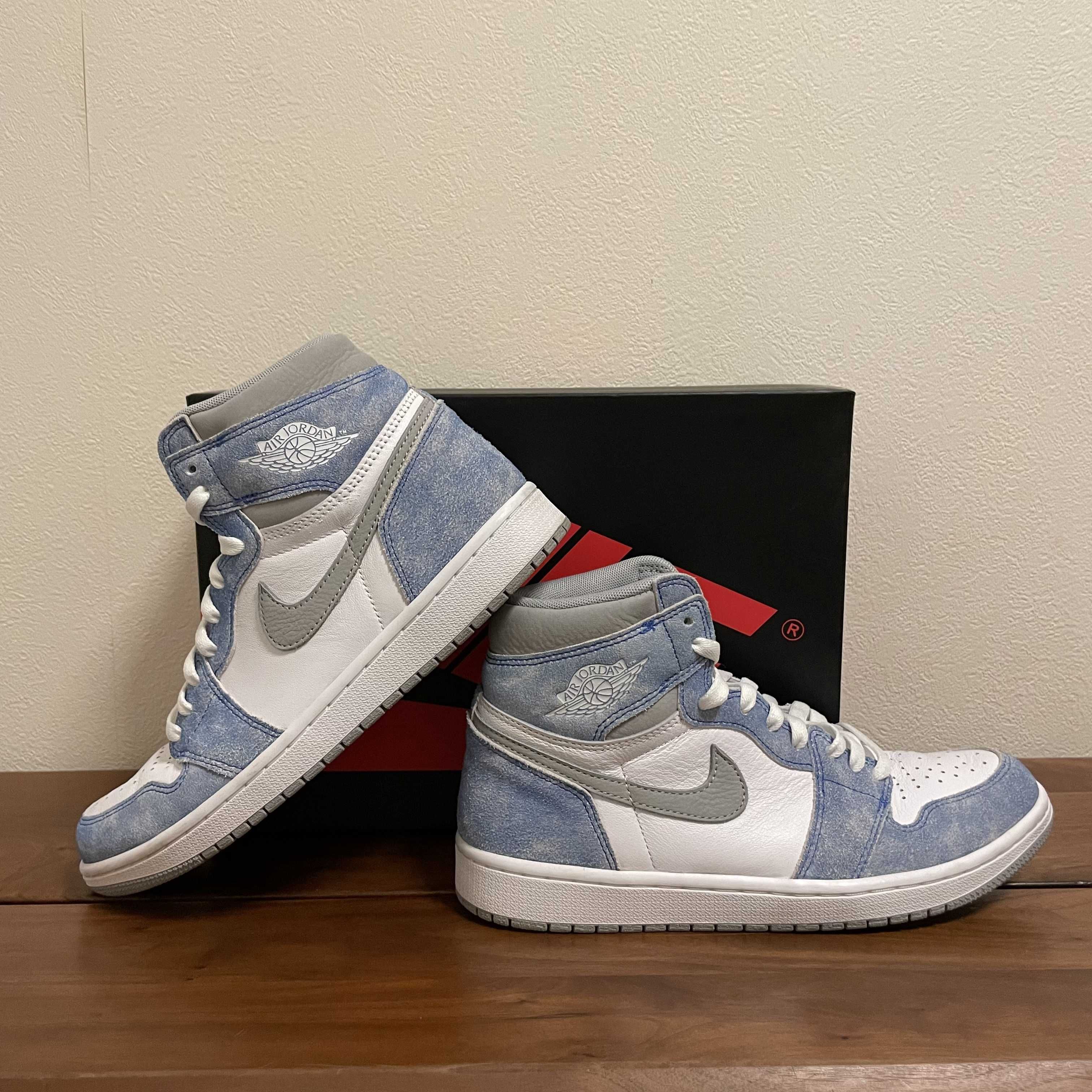 Nike Air Jordan 1 High OG "Hyper Royal"