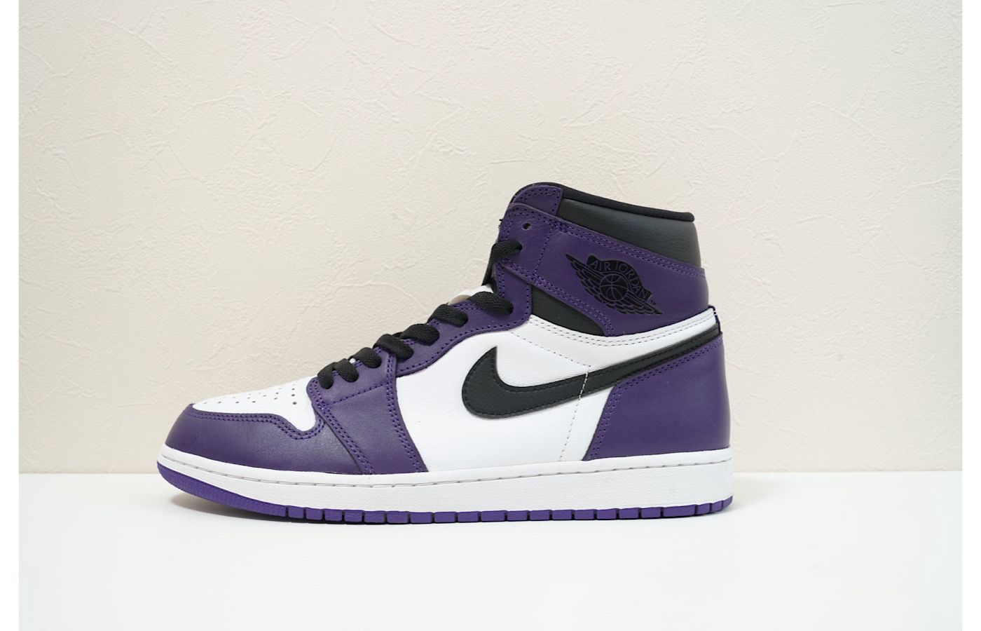 Nike Air Jordan 1 Retro High OG "Court Purple White/Black" (2020)   