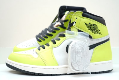 Nike Air Jordan 1 High OG "Volt/Visionaire"