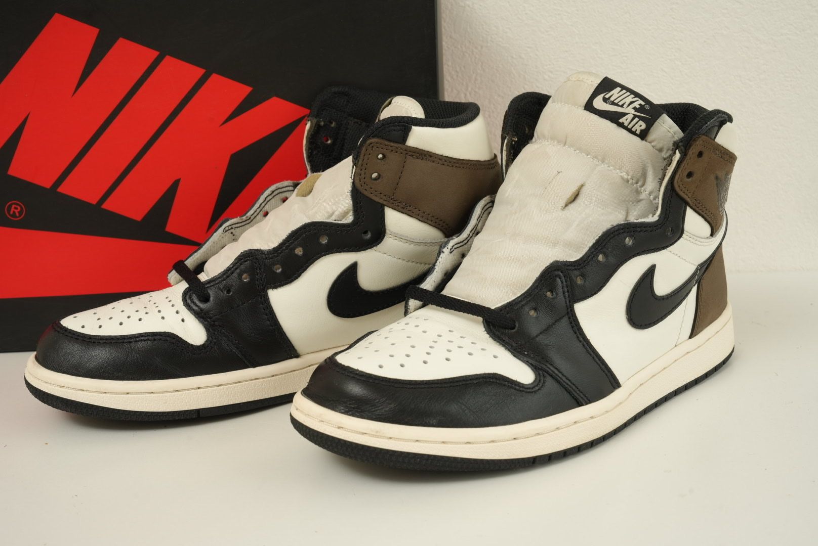 Nike Air Jordan 1 High OG "Sail/Dark Mocha/Black"